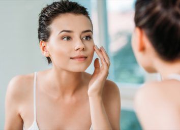 The Best Natural and Medical Solutions to Treat Acne Effectively