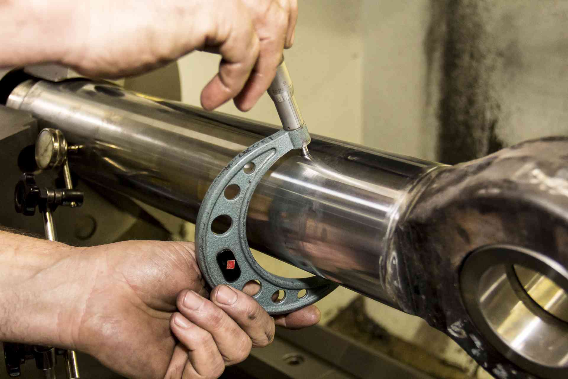 hydraulic cylinders repair near me